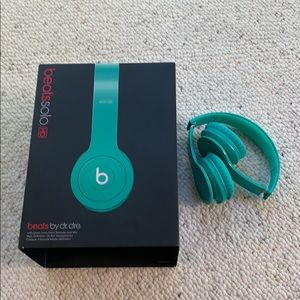 Beats by Dr. Dre solo HD on-ear headphones